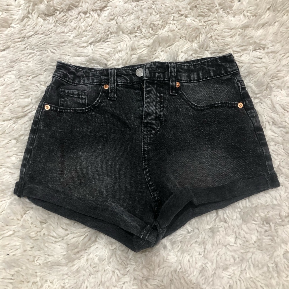 Wild Fable High-waisted black denim shorts